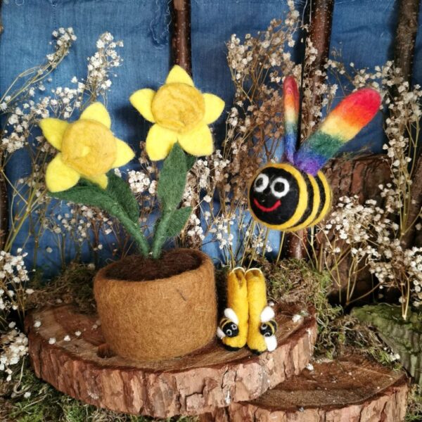 Handmade Felt Springtime Daffodils Standing Decoration